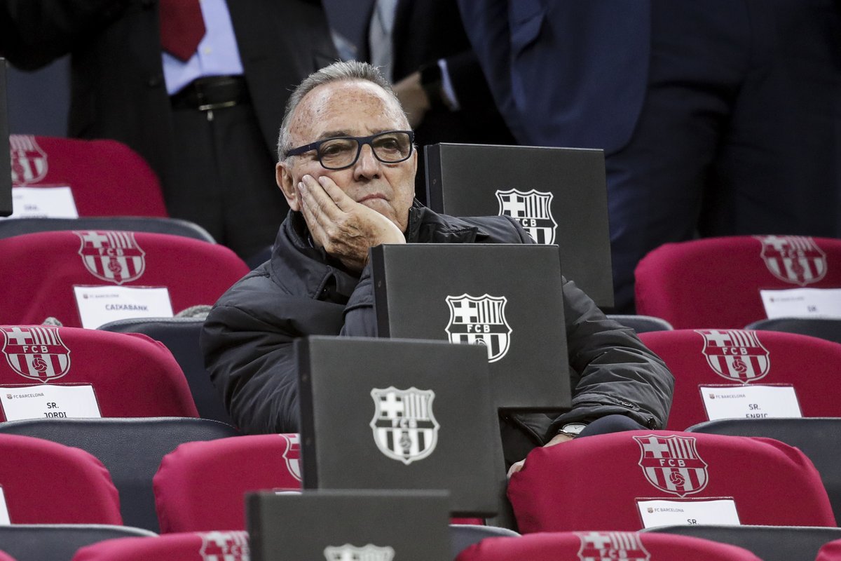 BarcaUniversal's tweet photo. Joan Gaspart (former president): "Piqué's retirement is not the important thing. The important part is winning the three points against Almería." https://t.co/RY3MZNW8iT