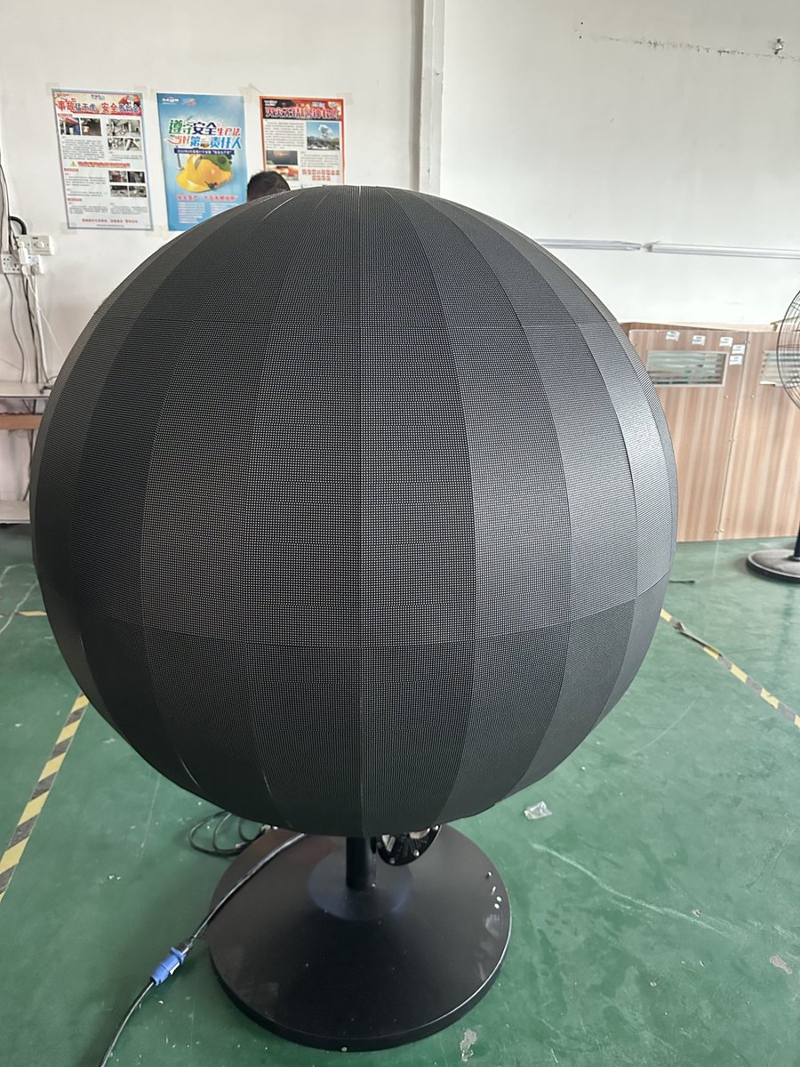 SukiLau9352's tweet image. ☺️😉For Indonesia 🇮🇩 client p2.5 one meter Indoor led ball has standing type and hanging type.
Pitch recommend 2mm and 2.5mm.

Diameter has 1m/1.5m/2m/3m.

Any needs,welcome inquiry!

Whatsapp: + 8613632391442

#ledball  #ledsolution #softledmodule
#audiovisual #advertising