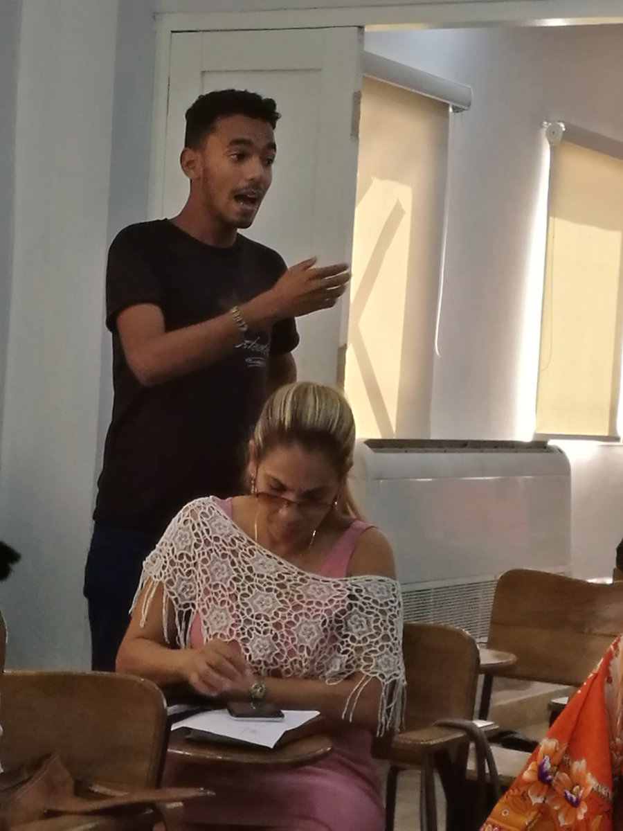 Los representantes de la #Feem y la #Feu en la comisión nacional de Formación vocacional y orientación profesional hablaron sobre la necesidad de que los OACE se involucren más en este proceso. #CubaEduca <a href="/PresidenciaCuba/">Presidencia Cuba 🇨🇺</a> @JorgeLuisPerd20 <a href="/JLBrocheLorenzo/">Jorge Luis Broche Lorenzo</a> <a href="/DiazCanelB/">Miguel Díaz-Canel Bermúdez</a>