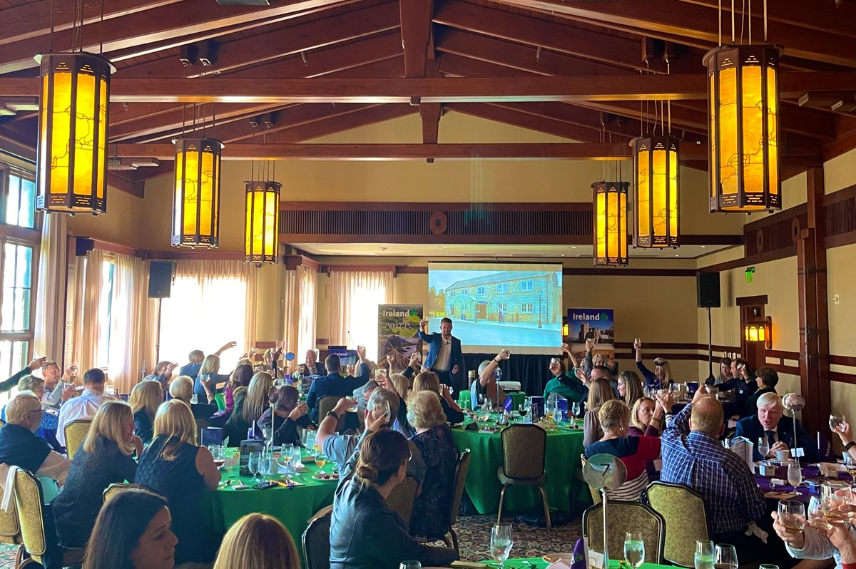 Gerry Ginty from <a href="/PowerscourtDist/">Powerscourt Distillery</a> guides luxury advisors through an #IrishWhiskey and chocolate pairing at our <a href="/TourismIreland/">Tourism Ireland</a> #IrelandLuxurySummit in San Diego #Slainte