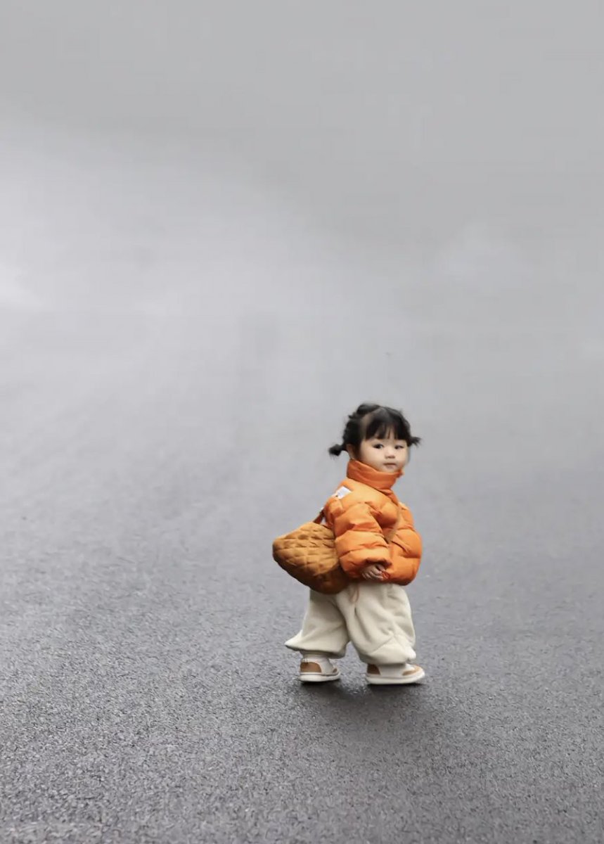 Me omw to work, sleep deprived but all dressed up