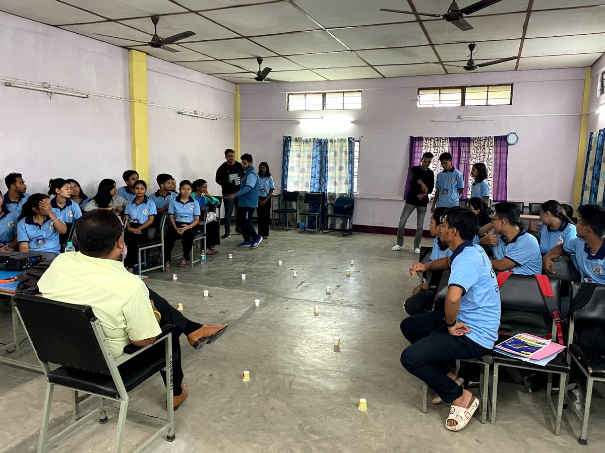 DibruUniv's tweet photo. A Workshop on 'Creating A Positive Attitude-A Holistic Approach to Mindset Crafting’ was organised by the Centre for Social Work Studies, @DibruUniv in collaboration with Skillfinity, Guwahati for MSW 1st Semester students from 2nd November to 4th November, 2022. Photos: https://t.co/6WupIFwPhD