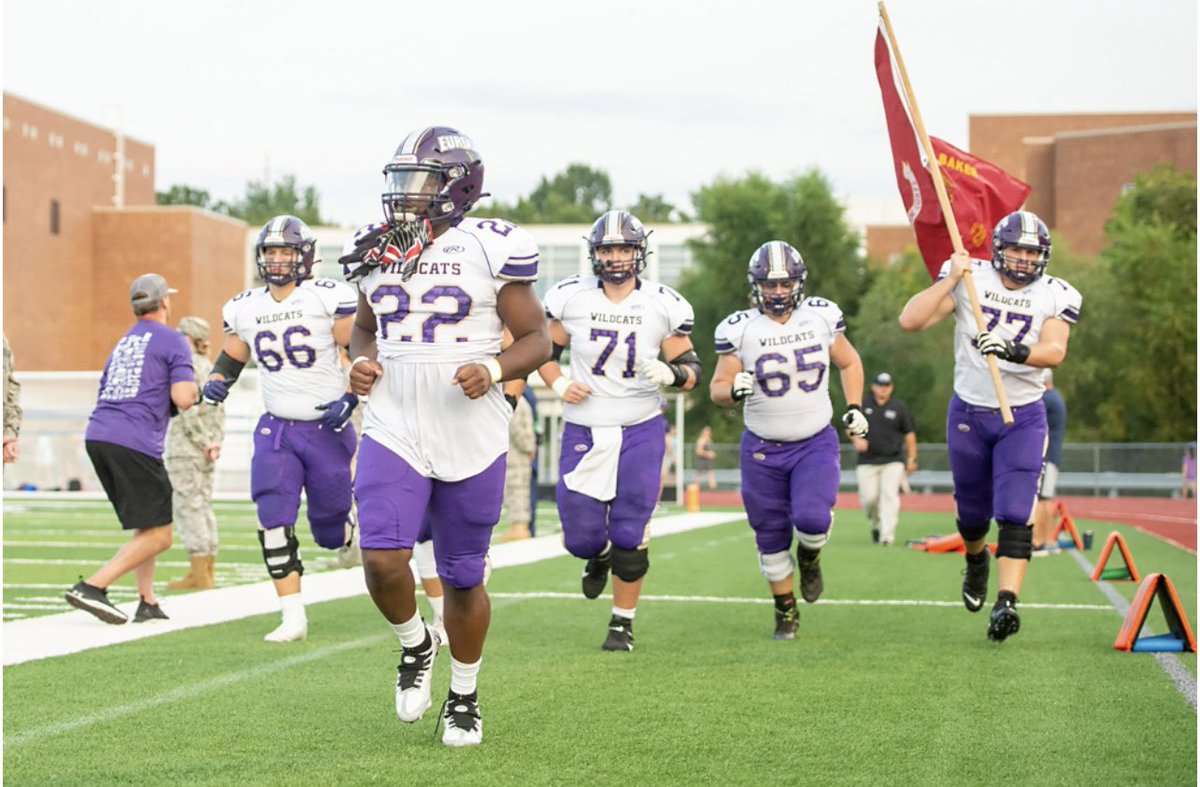 Achievement of a life time for my O-line and me  couldn’t do it without them 
2k✅ <a href="/EurekaFootball/">EHS Wildcat Football</a> #team60 #chopwood