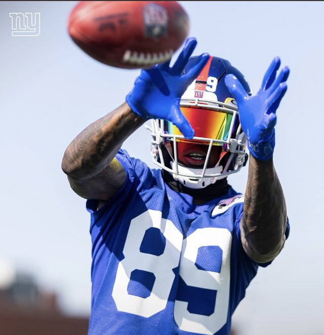 LeekBurner's tweet image. If Kadarius Toney has one million fans, I’m one of them. If he has 100 fans I am still one of them. If he has only one fan, it is me. If Toney has zero fans, that means I have left this earth. If the world is against Kadarius Toney , I am against the world.