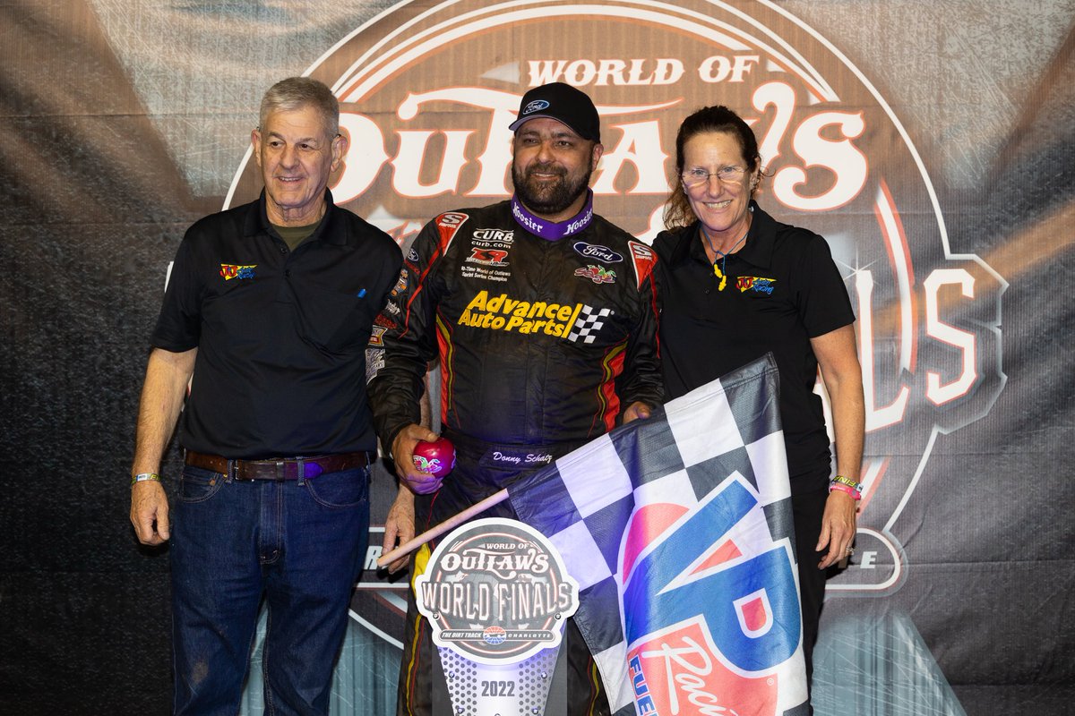 Congratulations ⁦<a href="/DonnySchatz/">Donny Schatz</a>⁩ ⁦<a href="/TonyStewart_Rcg/">Tony Stewart Racing</a>⁩ &amp; everyone on this TSR team 15 on your ⁦<a href="/WorldofOutlaws/">World of Outlaws</a>⁩ win ⁦<a href="/TheDirtTrack/">The Dirt Track</a>⁩ tonight!! #JnJwinner #10X 🏁🙌🏁🙌🏁💪💪🏁