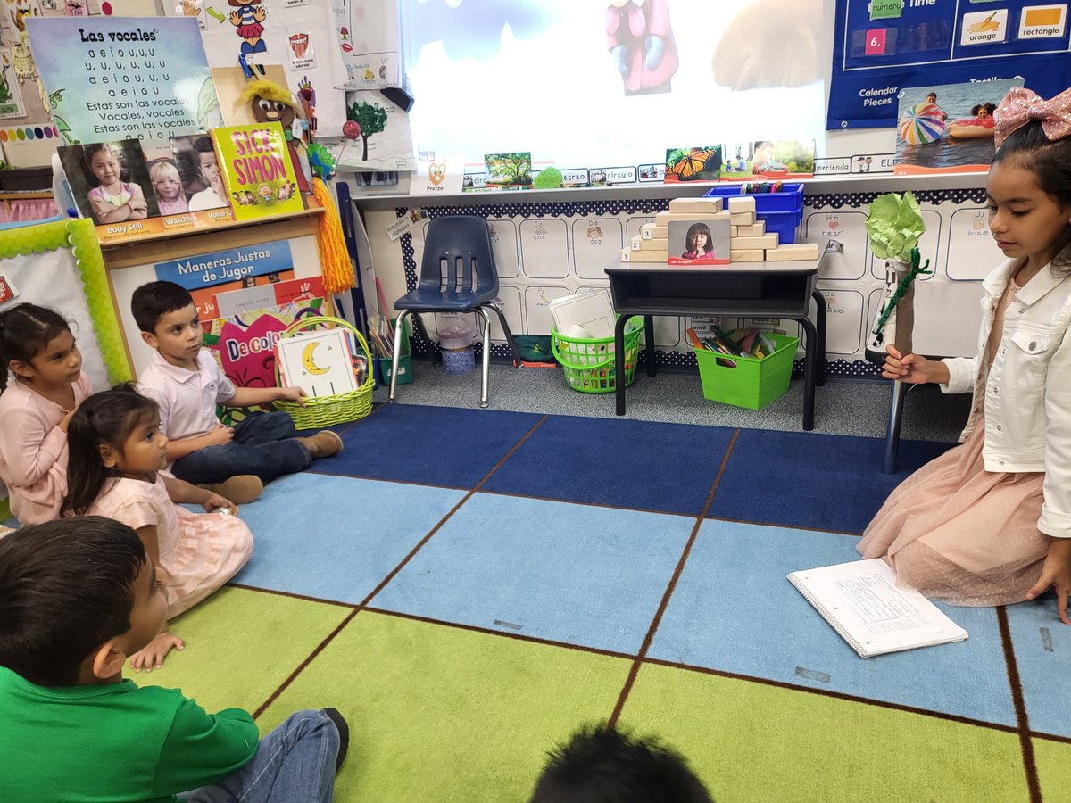 Paolasotomyor's tweet photo. We took our I&amp;I 3D models and taught our pre-k friends! @barron_bigcats #pisd https://t.co/pCJAkfK1lf
