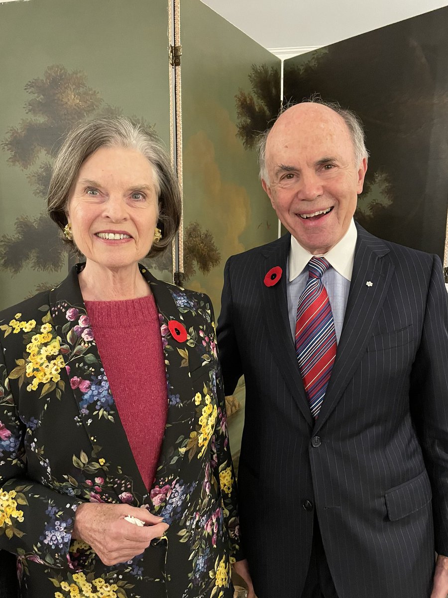 Thanks to <a href="/USAmbCanada/">Ambassador Pete Hoekstra</a> David Cohen and Rhonda Cohen for hosting tonight’s <a href="/CanadasNAC/">National Arts Centre</a> gala pre-reception and to <a href="/nacgirl/">Jayne Watson</a> Jayne Watson for recognizing outgoing board chair Adrian Burns.  Great to catch up with old friends including @RBCMHudon and <a href="/Thomas_dAquino/">Thomas d'Aquino</a>.