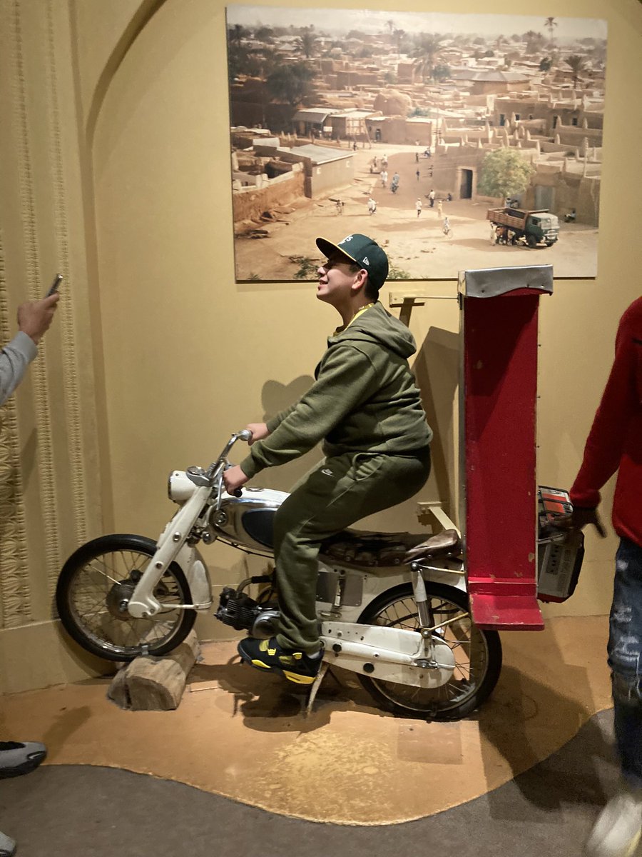 Rich Township MYP freshmen visit the <a href="/FieldMuseum/">Field Museum</a> in preparation for their summative due next week. #richinstudentsuccess