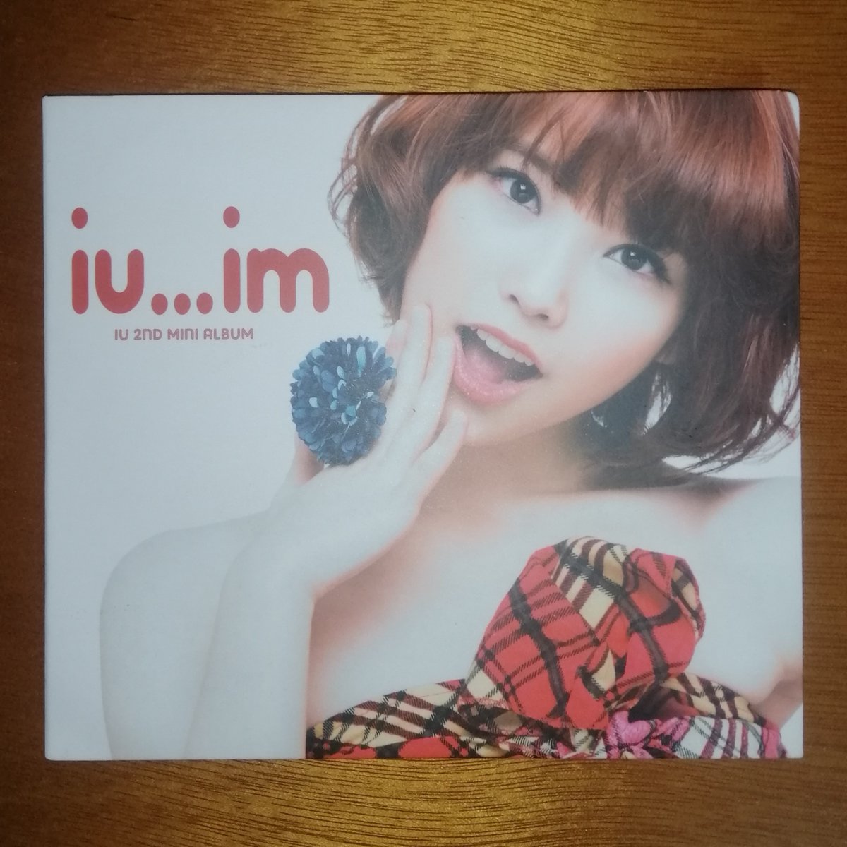 jinxyoons's tweet photo. IU...im 2nd Mini Album - 750
• 10/10

IU Real - 700
• 10/10

TAKE ALL FOR 1400 ONLY! https://t.co/Q1mETyyqmT