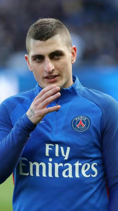 Happy Birthday to the greatest midfielder of all time 

Marco Verratti 