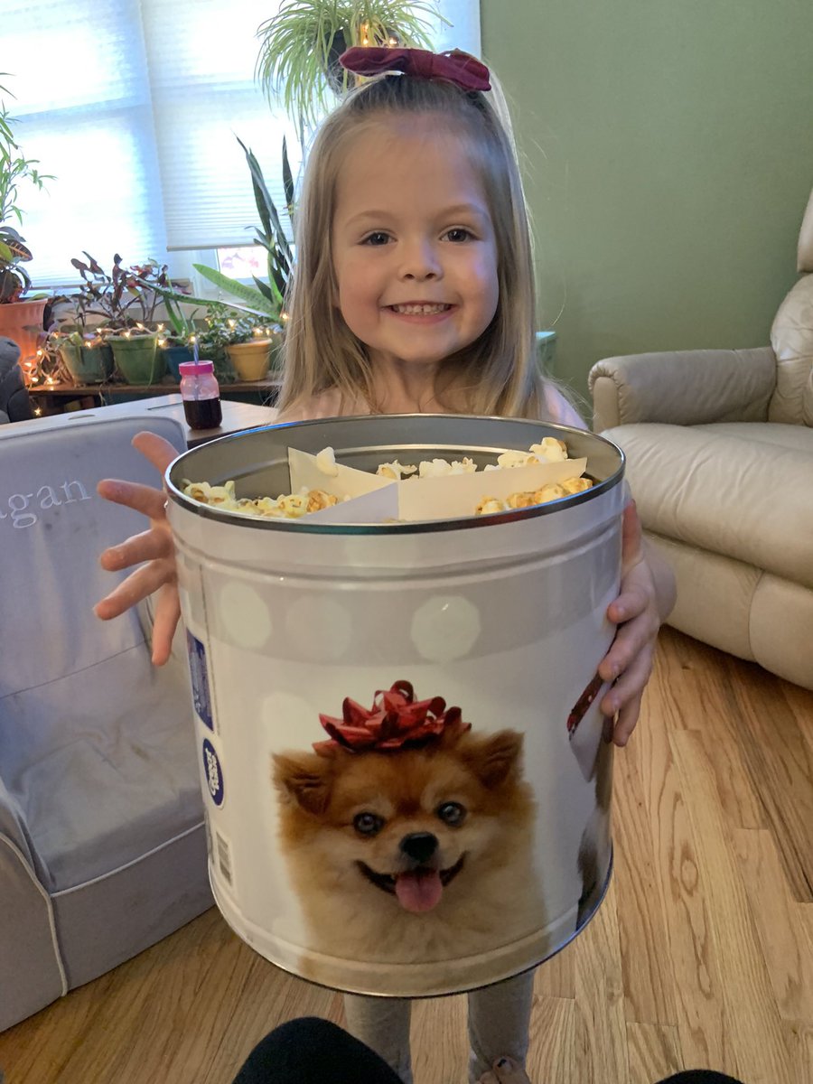 I’m gonna keep a tally my kids love these popcorn tins between now and Xmas how many will they eat this is 1…. I bet we take down 20-25. Rae picked this one out and is v pleased with herself