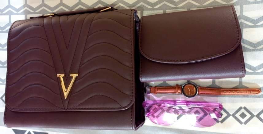 Halloween specials ends soon 🎃

Ladies Hand bag sets 👜 

💰 R300 each

Terry pheto lamiez standard bank Dr Malinga bwm amg