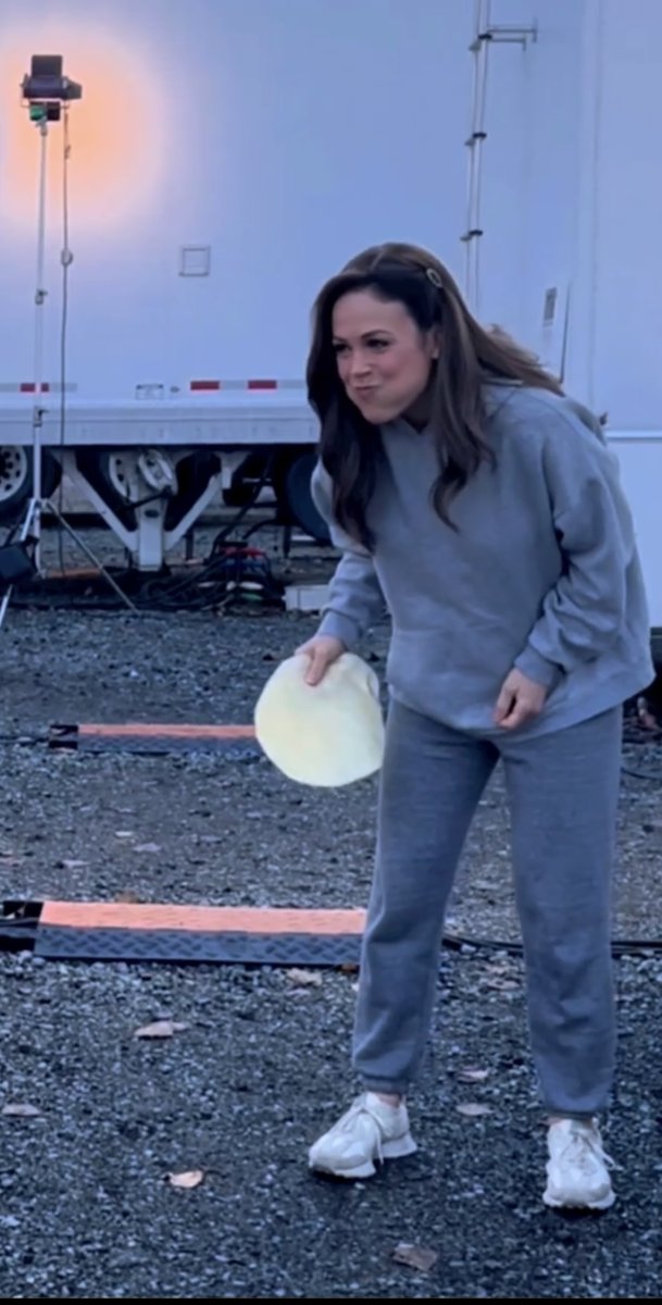 bre_middleton's tweet photo. @erinkrakow Halloween 2023!! 🤣#ThankYouForThis https://t.co/eHj5An6Ru5