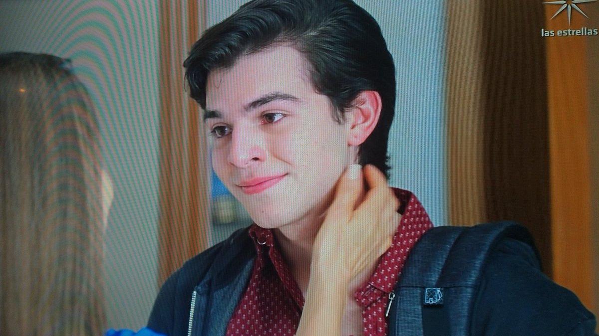 TMVLOVE's tweet photo. Y luego está escena No pues sigo💦👁️👁️💦 Lloré y Lloré #FinalVencerLaAusencia 👏👏👏👏👏👏👏👏👏👏#Mepongodepie @MayrinVillanew #Andrezvázquez @nessvazquez001 muchas felicidades #VencerlaAusencia https://t.co/ohuHkCpYhW