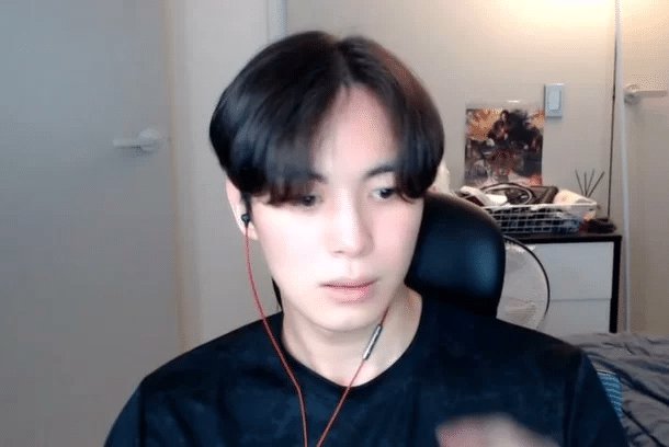 pannatic's tweet image. Hongbin clears all the accusations on his live broadcast, saying, "I do live broadcast for 11 hours on average every day. I don't have the time to do drugs" 

pannative.blogspot.com/2022/11/vixxs-…
#VIXX #Hongbin #빅스 #홍빈