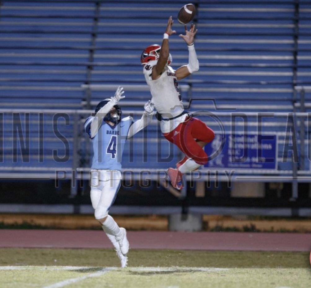 Jaylon5_'s tweet photo. 9 signing out 💔 I just wanna say thank you to coach Holden and the rest of my coach’s and teammates for making better everyday and pushing me past my limits to be the person I am on and off the field all good things must come to an end ON TOO the next chapter 🤝🏾 #findinganewhome https://t.co/wZV81kkkGz