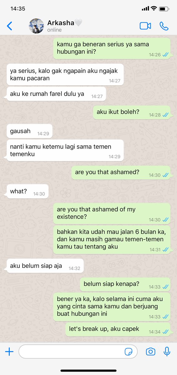 Fall in Love Alone

lee jeno few tweets au