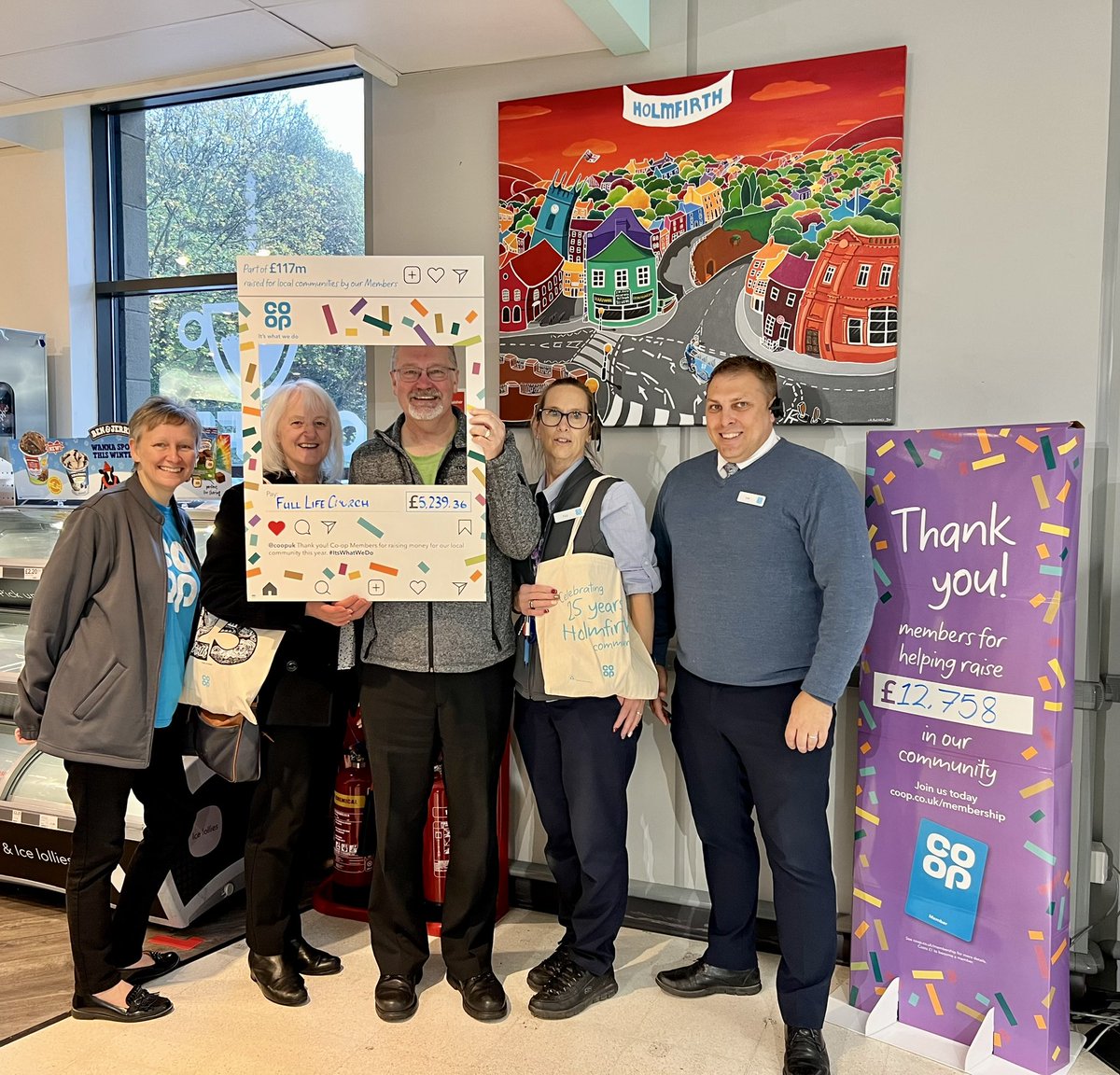 #ItsWhatWeDo <a href="/coopuk/">Co-op</a> #Holmfirth £5239 raised for <a href="/FLCHolmfirth/">Full Life Church</a> #fulllifechurch #foodbank thank you to all our #coop #members