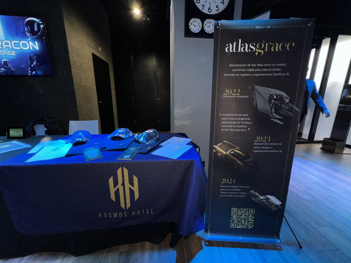 TheKosmosHotel's tweet photo. 🏨 The Kósmos Hotel in #Quimeracon @QuimeraSA_ 

🌐 With @atlasgrace_ https://t.co/iIvUUNDJYv