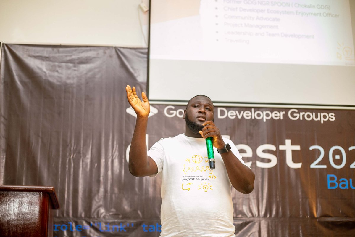 gdgbauchi's tweet photo. Ishaka Usman Idris speaking on "Leveraging on community for career growth and development "
 #DevFestBauchi #DevFest2022 #GDGBauchi #DevFest https://t.co/lc52u3N5S8