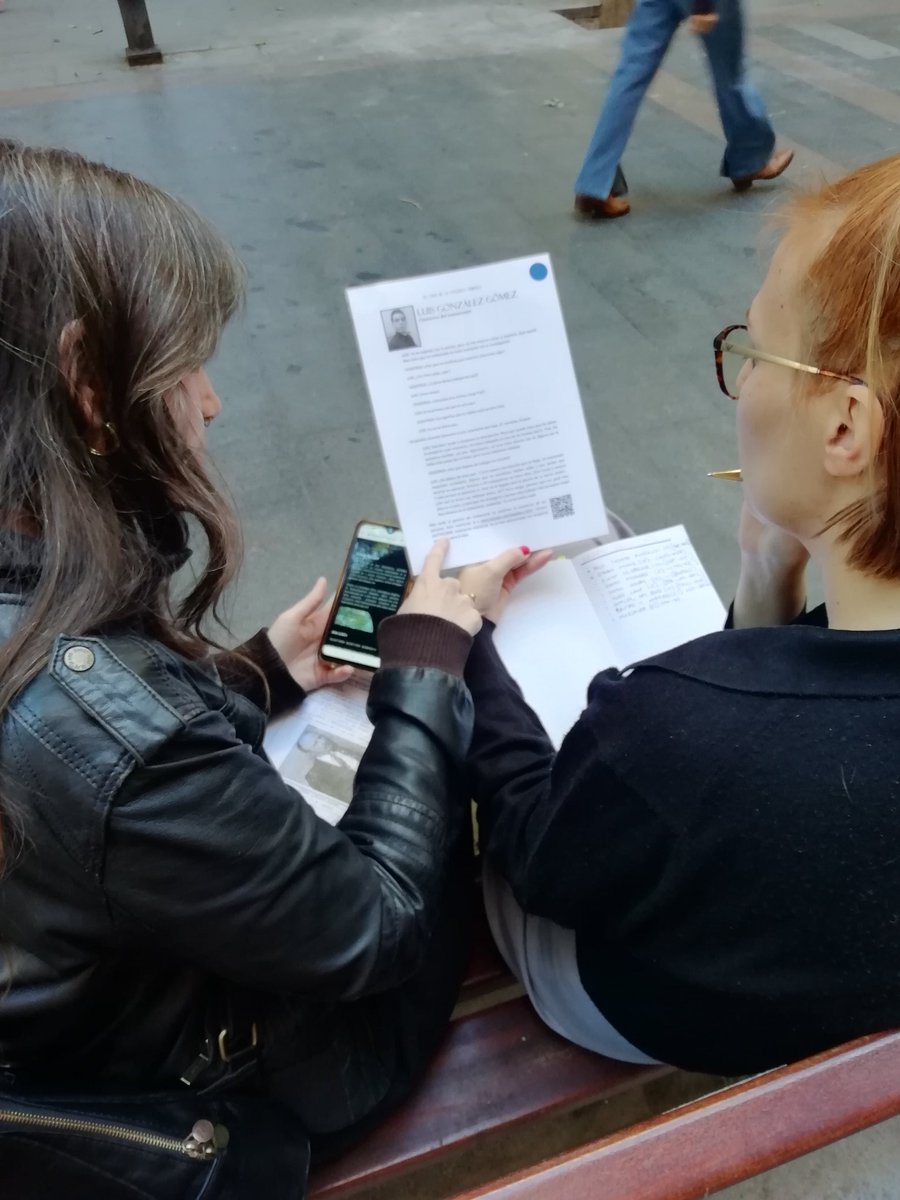 totjugar's tweet image. Seguim! Avui investiguem a la festa major del Clot - Camp de l&apos;Arpa, amb la participació dels comerços @EixClot
#festamajor #detectius