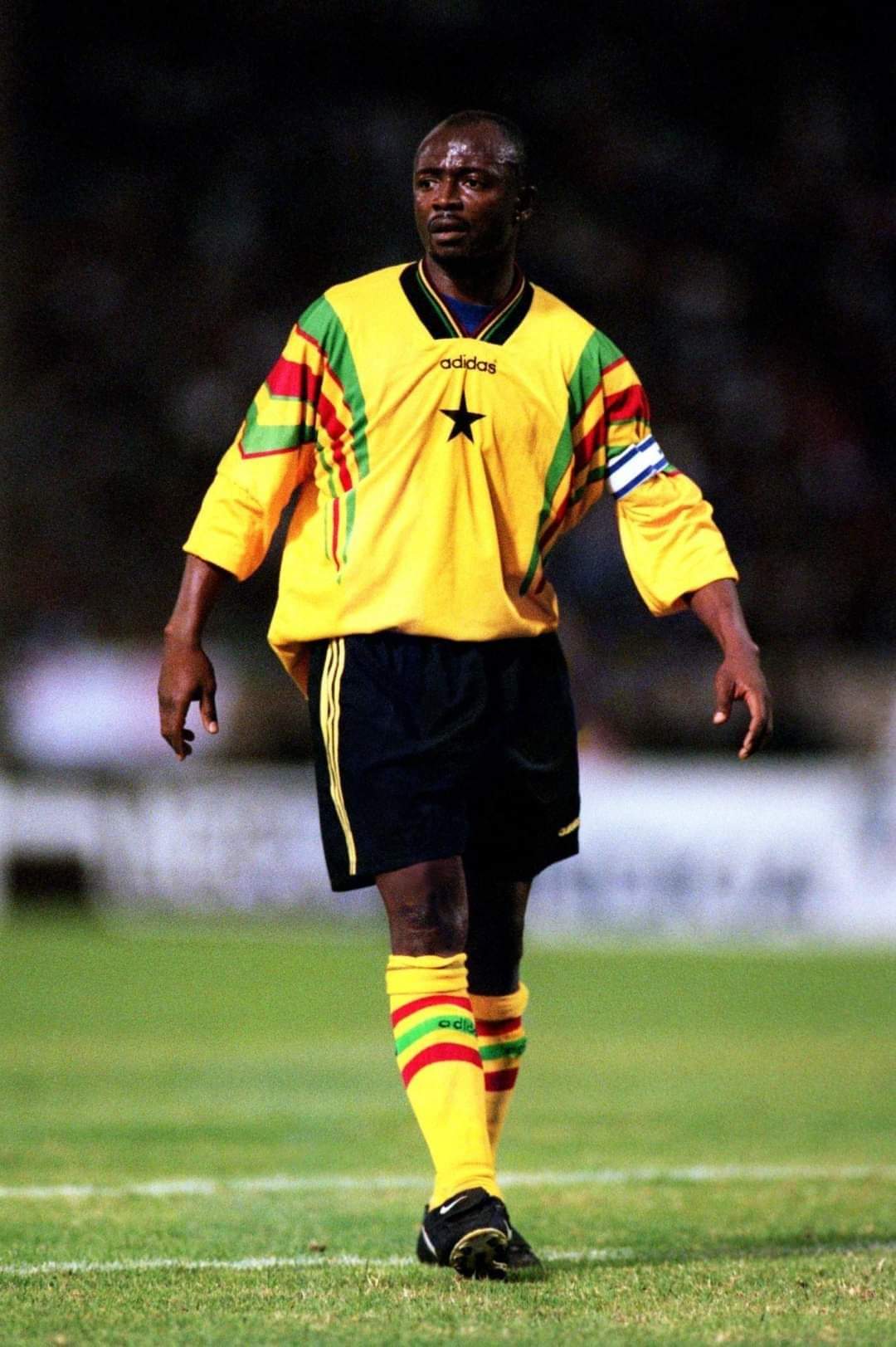 Happy Birthday to Black Stars Legend and football icon,  Abedi Pele             God bless the Legend   