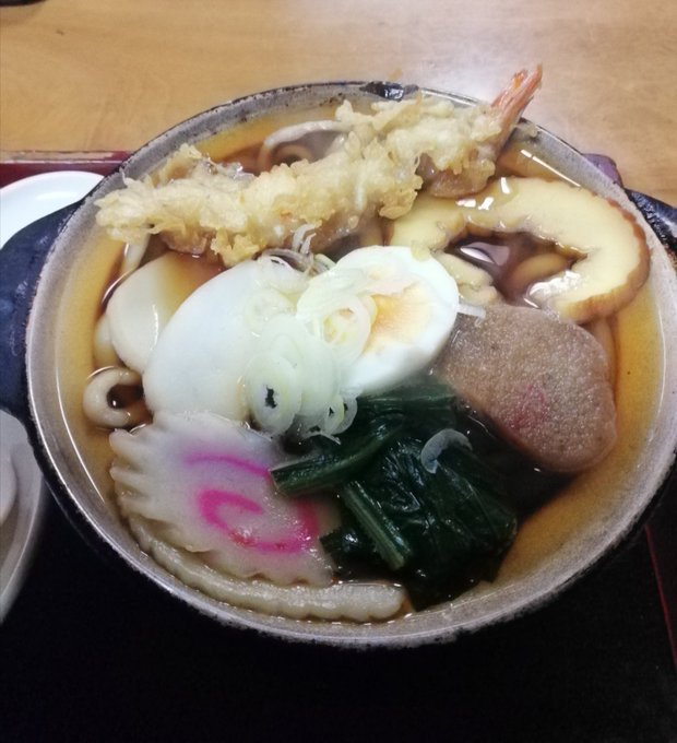 今日の昼ごはんと晩ごはん。明日は電動工具求めて旅に出る予定。 