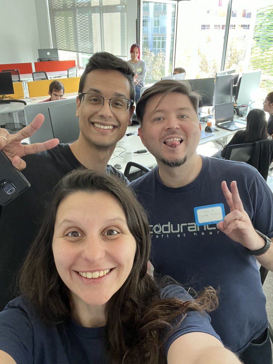 imsofiacarballo's tweet image. Acá no hay equipo, hay un equipazo 💗#gdcr2022 @evrtrabajo @jchacana