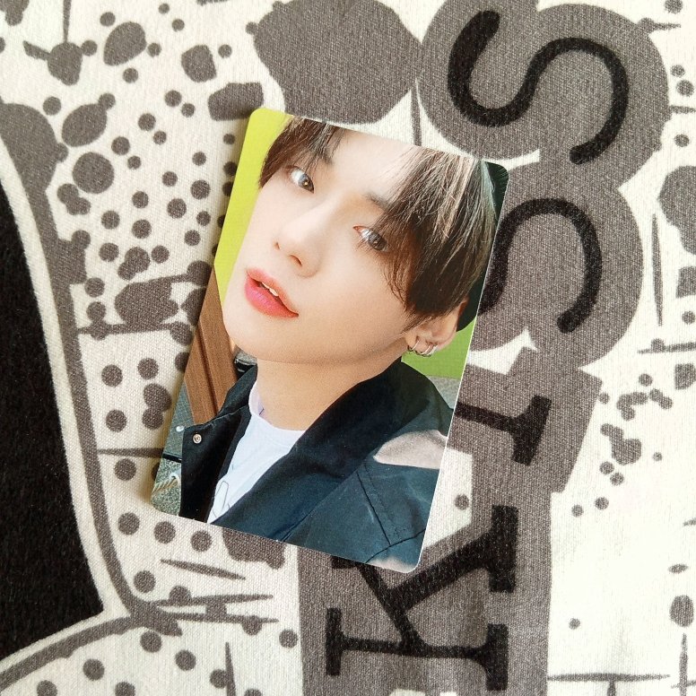 ice2fox's tweet photo. ꒰ #niini_sells ꒱ | wts lfb ph
         ( repriced )
⤷ onhand
⤷ ₱200 + pf
⤷ payo / 2-3 days reservation 
⤷ mop: gcash
⤷ mod: flash exp.

 ୨୧ reply / dm 'mine' to claim
 
𖥻 txt yeonjun freeze boy pc https://t.co/afFMXN7nzq