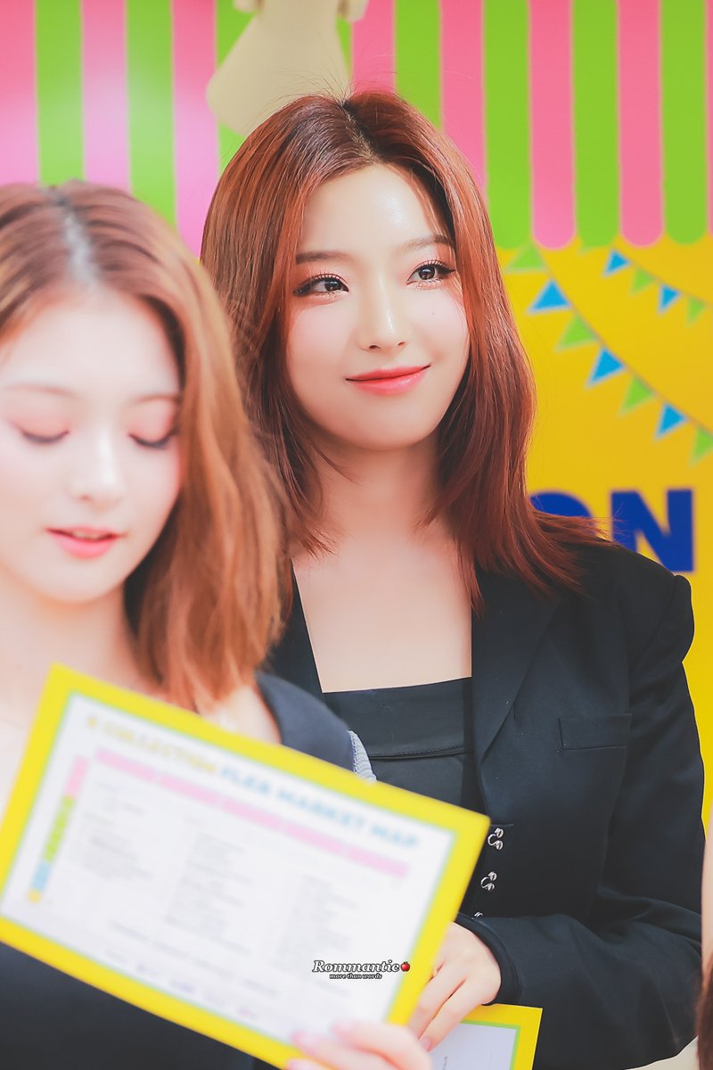 Rommantic0107's tweet photo. 221015 새롬 
🥰
#새롬 #이새롬 #Saerom
#프로미스나인 #FROMIS_9 https://t.co/KY6PFCioEL