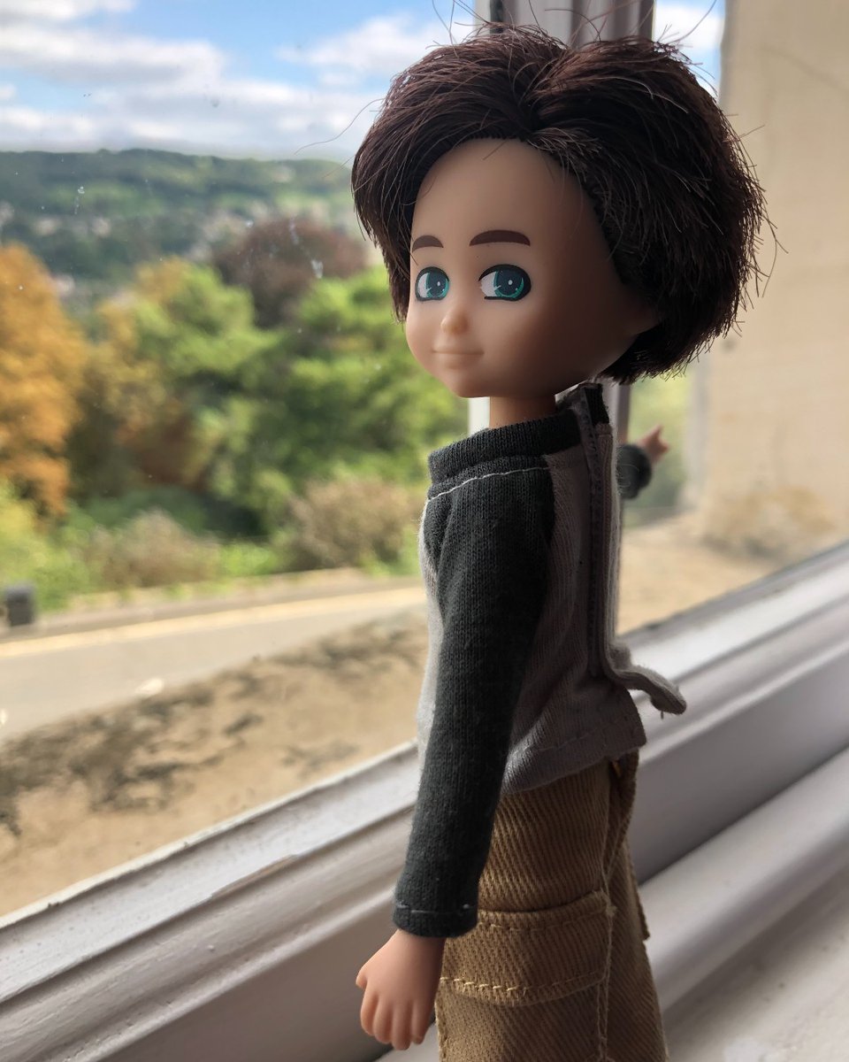 And she's off! 👋🎒🚆 

Lottie's bags are packed and she is ready to embark on her seventh #WESLottieTour for #TEWeek22 to inspire the next generation of engineers!

Stay tuned to follow Lottie's adventures and see where she ends up...📍 bit.ly/3cZQKv2