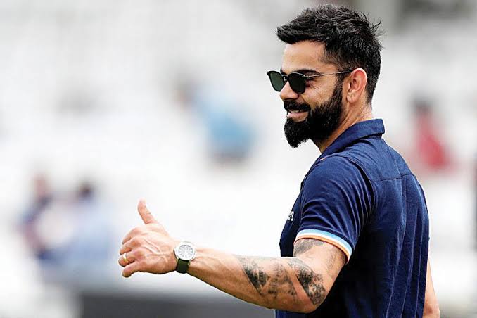 Pritomkumarjoy's tweet photo. Happy birthday Idol @imVkohli ❤️ https://t.co/l93wbOqnX1