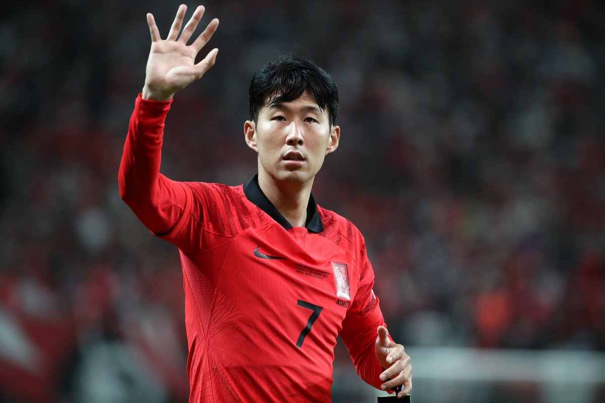 손흥민 수술 성공적... 이젠 회복 시간이 관건