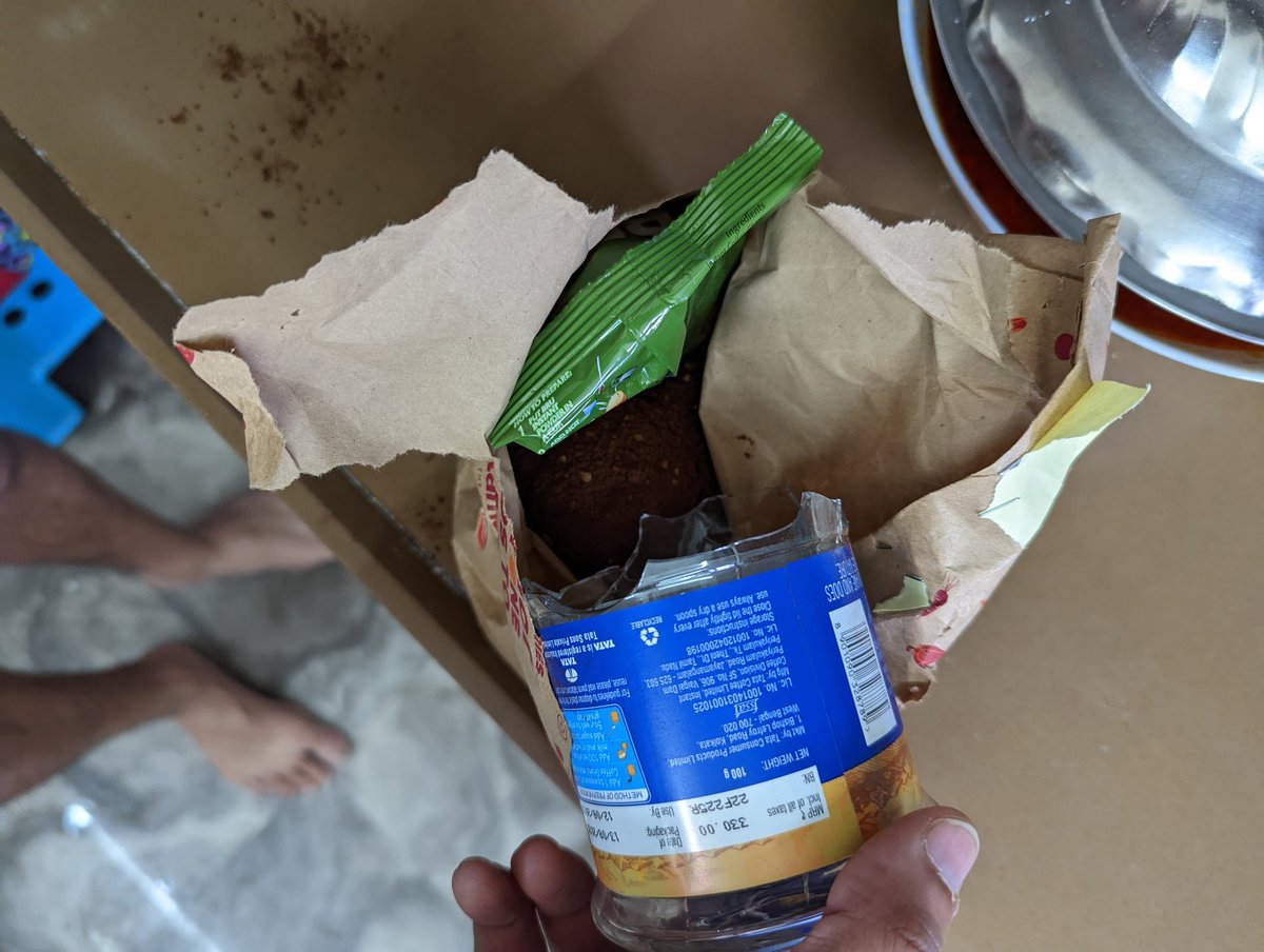 sajdx1's tweet photo. So this just happened @Swiggy @SwiggyCares @SwiggyInstamart . I ordered instant coffee from Swiggy Instamart and received the package in this condition. This is such a safety hazard!! This could have cut someone's hand! I almost grabbed a broken piece of glass and cut myself. https://t.co/pqDaLEICNX