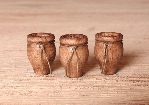 DinkyWorld's tweet image. #Miniature Wooden Vase in Rosewood Brown for Your #Dollhouse - etsy.me/2EqBnrU