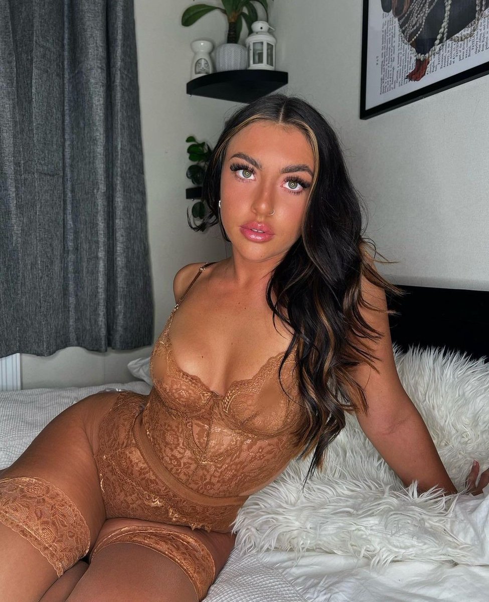 Detti1233's tweet photo. Lehet jönni vásárolni szex anàl maszti  vidiket orál 🥰💋👅 https://t.co/Nqa0eD7yd6