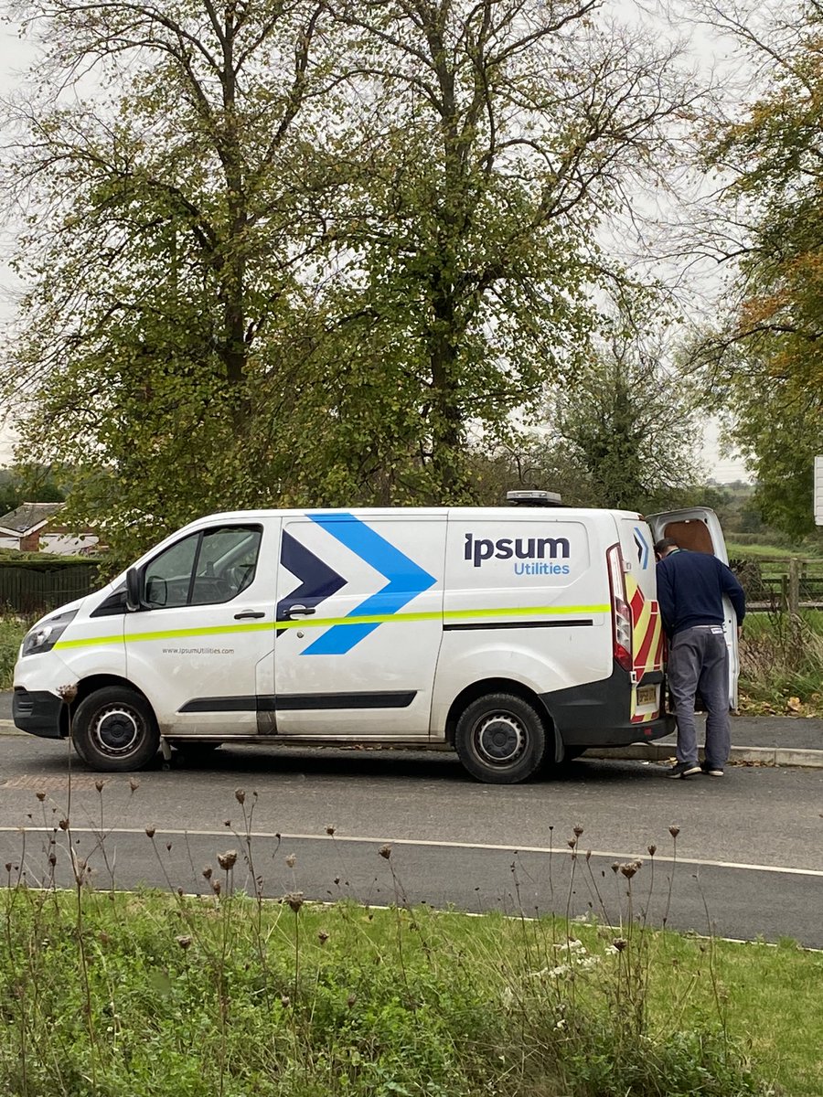 𝐒𝐀𝐑𝐀𝐇 tweet media