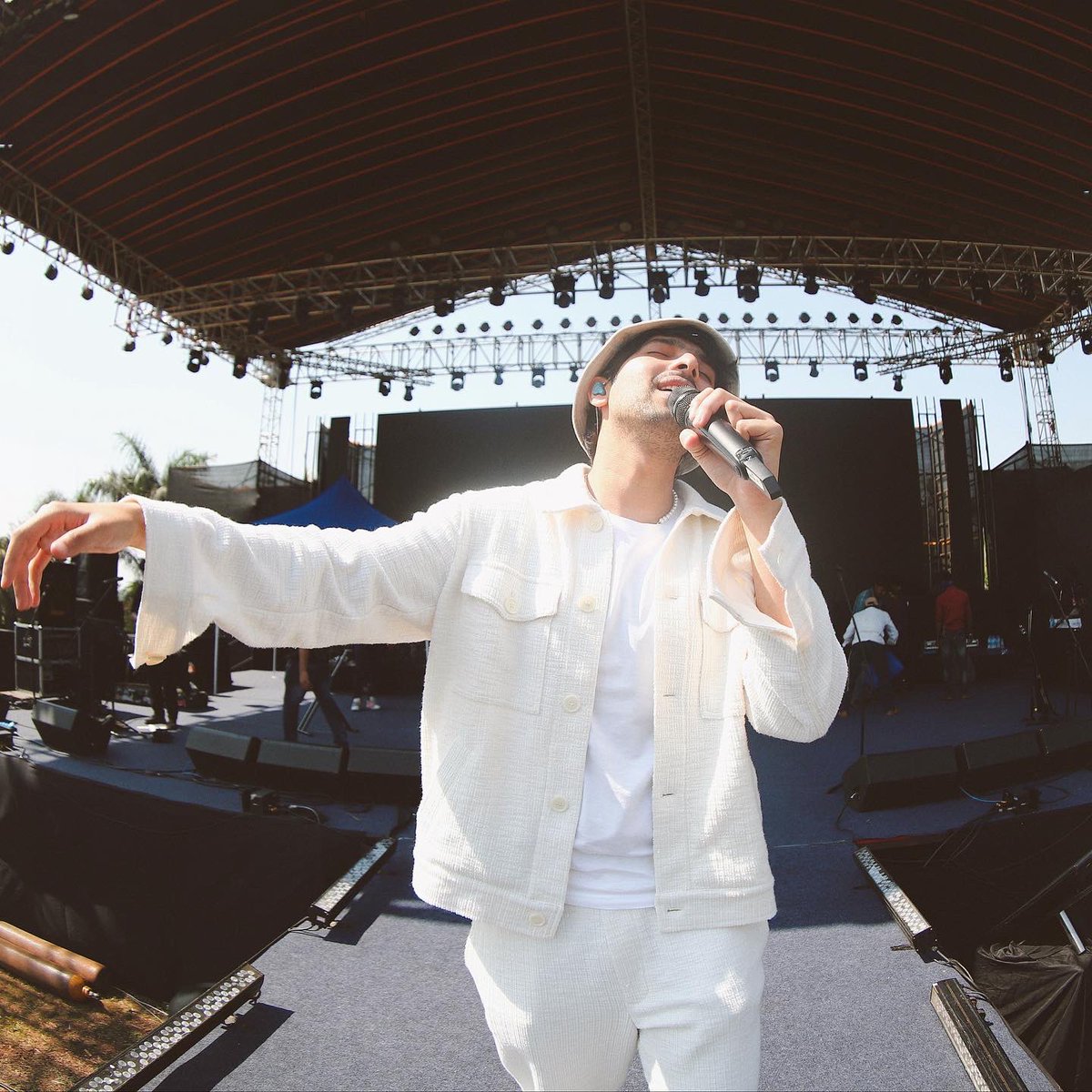 ARMAAN ✦ tweet media