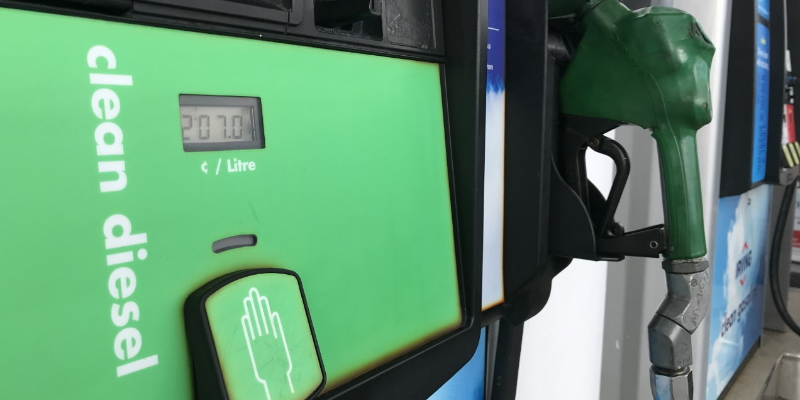 VOCMNEWS's tweet photo. Price of Diesel Jumps by Over 27 Cents

https://t.co/8zHswOOE2O https://t.co/LMmrlzhlN5