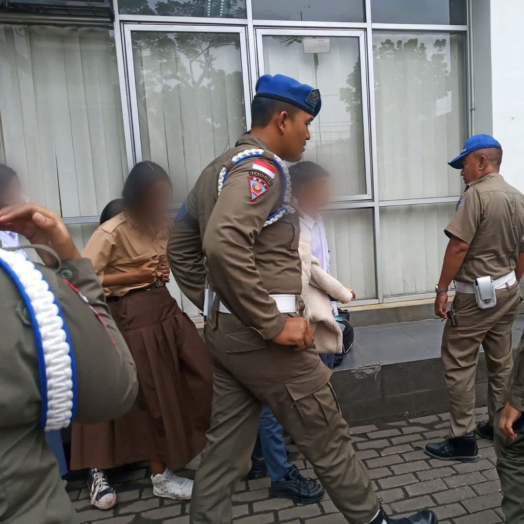 TXT dari Bandung on Twitter: "Sejumlah pelajar tercyduk bolos sekolah