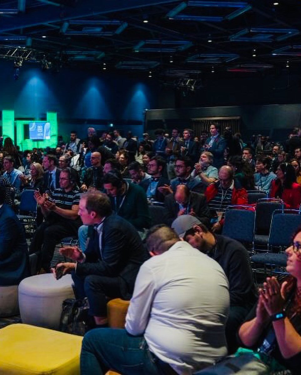 🇨🇦🍁 À Montréal au #FICNA22 (North America International Cybersecurity Forum) pour parler des enjeux juridiques des #metavers

Échanges au cœur des coopérations entre les écosystèmes canadiens, états-uniens et français de la #cybersecurite #digital #innovation