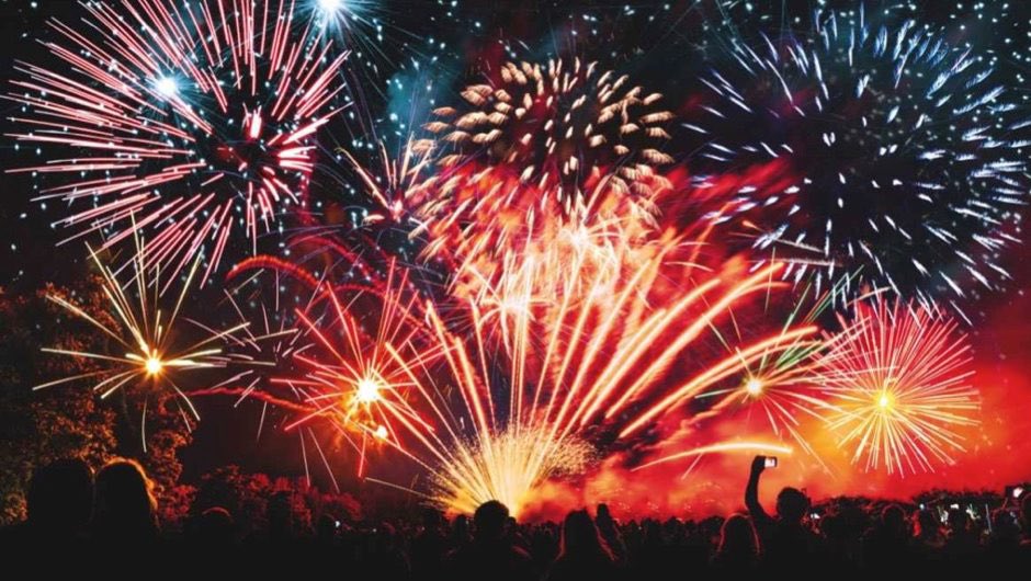 fireworkguy1's tweet image. Open til late tonight! Join in the fun tonight and light up the sky with the Firework Guy, S71 5JJ💥 #undergroundbunker #fireworks #BonfireNight #barnsleyisbrill #supportlocal #fireworkguy #familytraditions