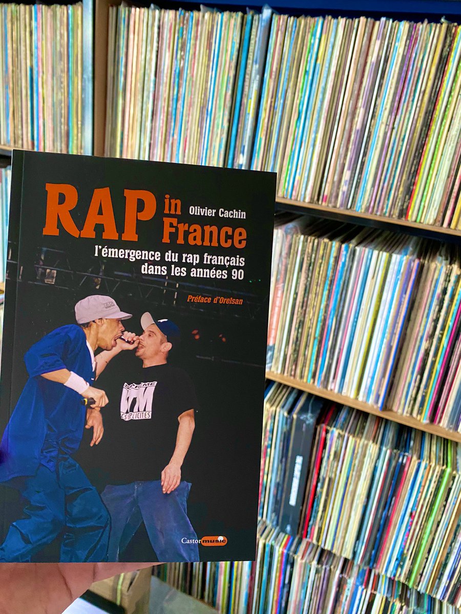 Ce soir samedi 5 novembre à 19:00 au <a href="/WalrusDisquaire/">Walrus</a> 34ter rue de Dunkerque 75010, rencontre dédicace pour mon livre #RapInFrance paru au <a href="/castorastral/">Le Castor Astral</a> (préface <a href="/Orel_san/">OrelSan</a>) 
Entrée libre !