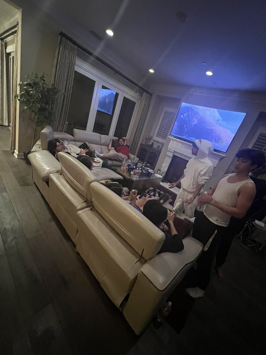 After party hosted by resident hoggerton 🥳