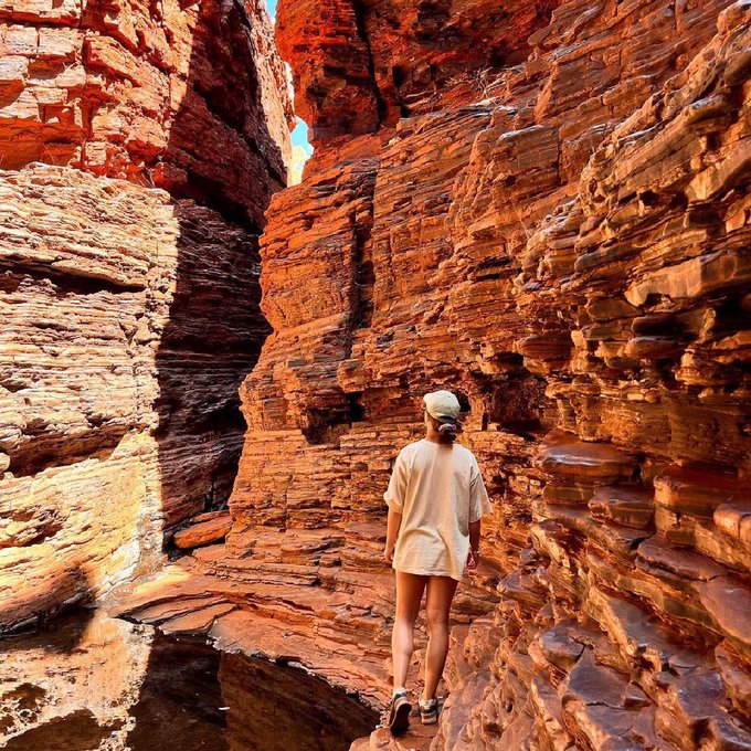 Watch Australia's leaked NSFW photo on TwXstars