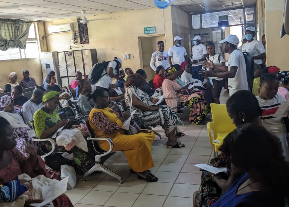NCDCgov's tweet photo. This week, in collaboration with @biomerieux, our #AMRTeam visited Gwarinpa General Hospital, Wuse District Hospital and @FMCAbuja, in Abuja to create awareness among patients on #AntimicrobialResistance and the effects of misuse of #antibiotics.
#WAAW2022 https://t.co/n6UZgs7oxU