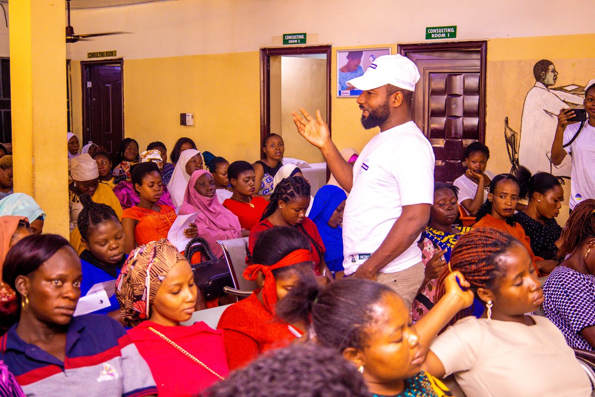 NCDCgov's tweet photo. This week, in collaboration with @biomerieux, our #AMRTeam visited Gwarinpa General Hospital, Wuse District Hospital and @FMCAbuja, in Abuja to create awareness among patients on #AntimicrobialResistance and the effects of misuse of #antibiotics.
#WAAW2022 https://t.co/n6UZgs7oxU