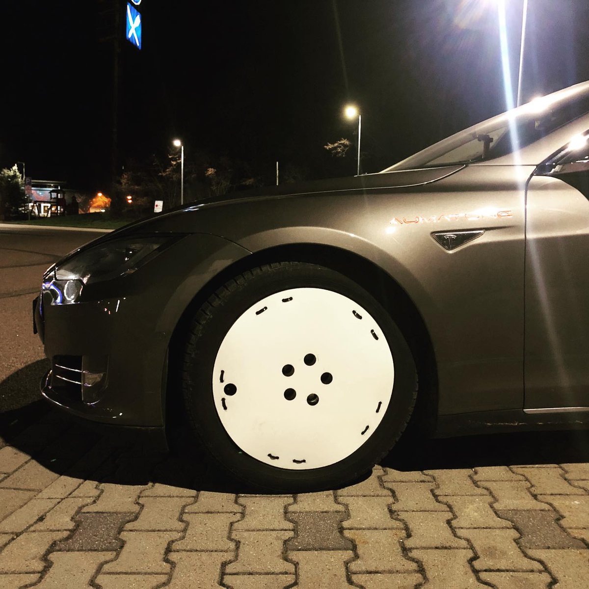 Tesla Media 🇺🇦 tweet media