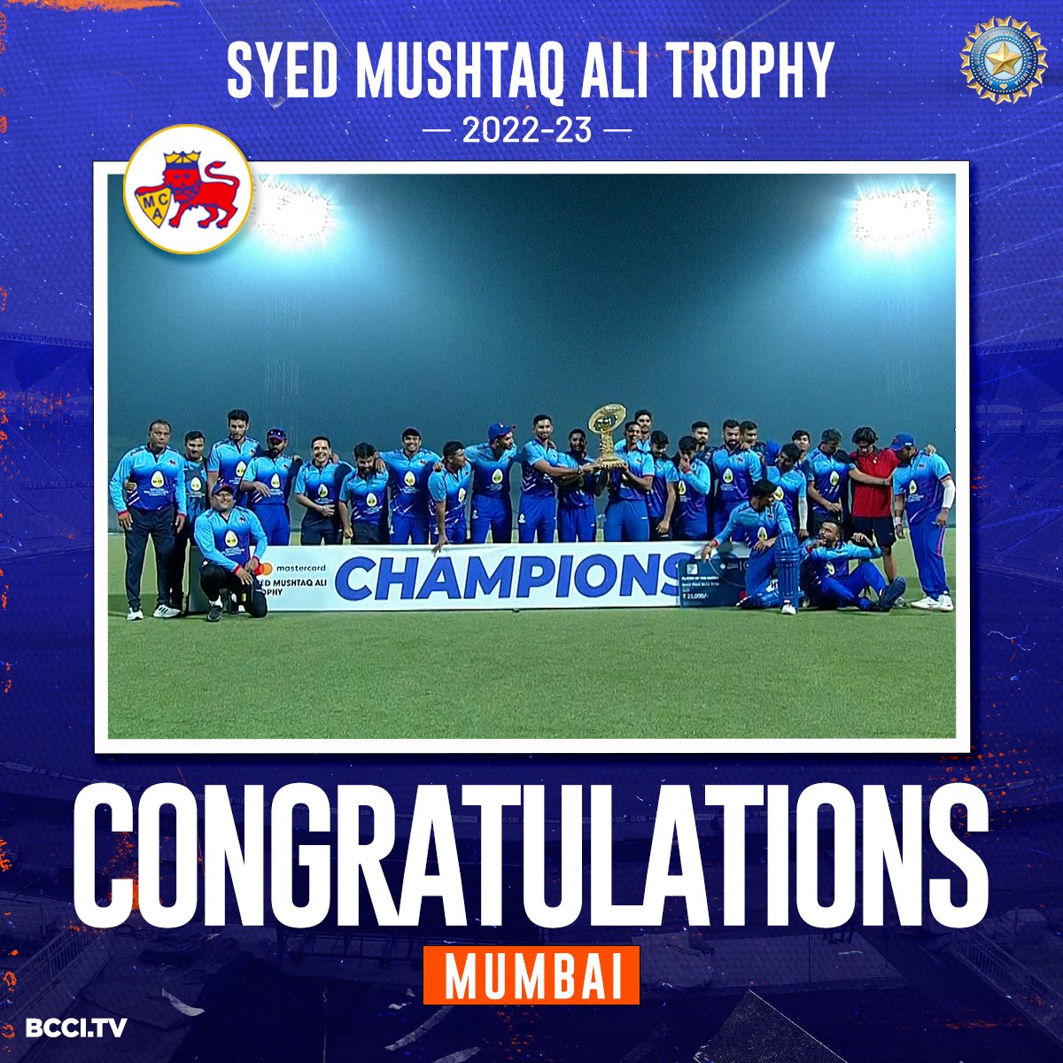 BCCIdomestic's tweet photo. 𝐂. 𝐇. 𝐀. 𝐌. 𝐏. 𝐈. 𝐎. 𝐍. 𝐒! 🏆 🙌

Say hello to the new #SyedMushtaqAliT20 winners - Mumbai! 👋

Scorecard 👉 https://t.co/VajdciaA1p

#HPvMUM | #Final | @MumbaiCricAssoc | @mastercardindia https://t.co/gx1KN9aNyP