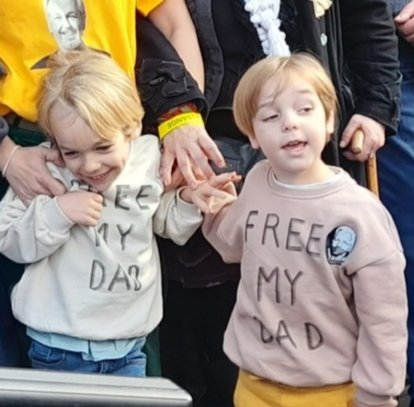 #FreeMyDad #FreeJulianAssange #BringAssangeHome